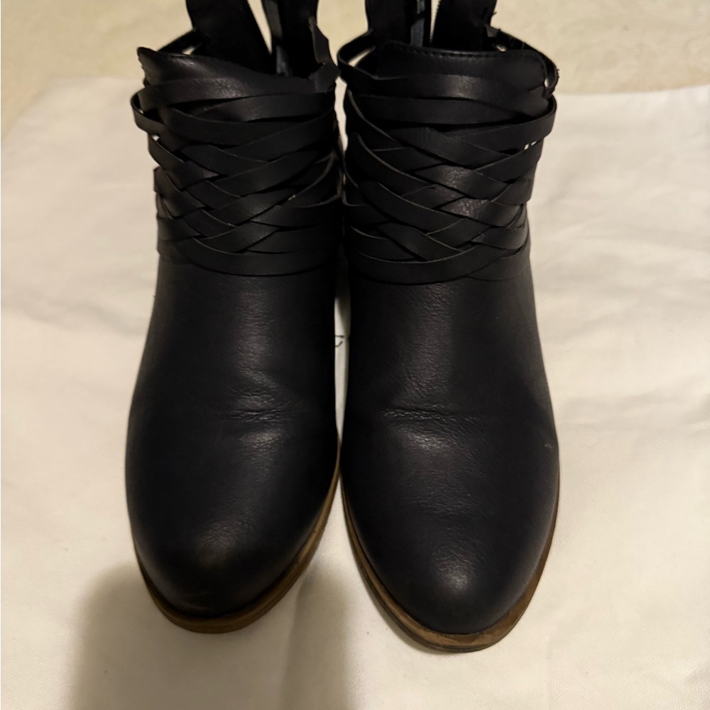 SO Black Ankle Boots with Braided Straps